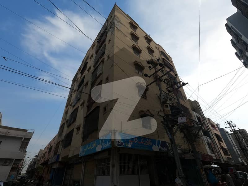 Block-4 Scheme 33 Spacious 900 Square Feet Flat Available For Sale In Gulshan-E-Kaneez Fatima - Block 2