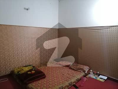 فیصل ٹاؤن ۔ بلاک ڈی فیصل ٹاؤن لاہور میں 3 کمروں کا 5 مرلہ مکان 1.6 کروڑ میں برائے فروخت۔