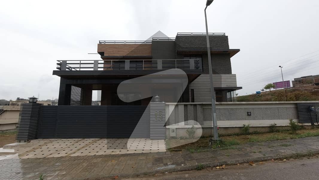 1.5 Kanal House In Stunning DHA Phase 5 - Sector A Is Available For sale