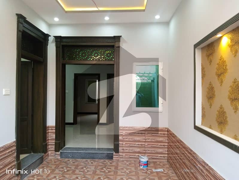 آفیسرز گارڈن کالونی ورسک روڈ پشاور میں 5 کمروں کا 3 مرلہ مکان 1.7 کروڑ میں برائے فروخت۔