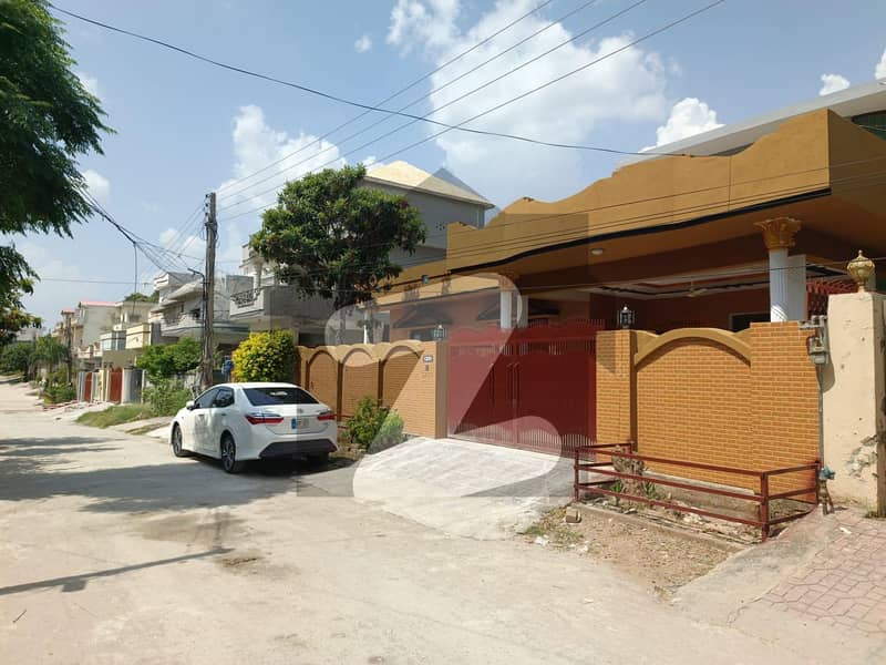 House In Gulshan Abad Sector 2 For sale