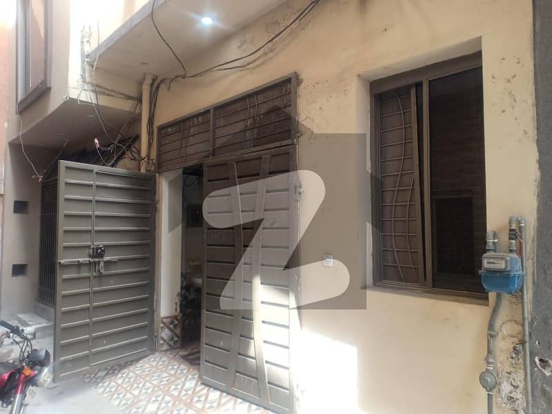 الحافظ ٹاؤن لاہور میں 3 کمروں کا 2 مرلہ مکان 60 لاکھ میں برائے فروخت۔
