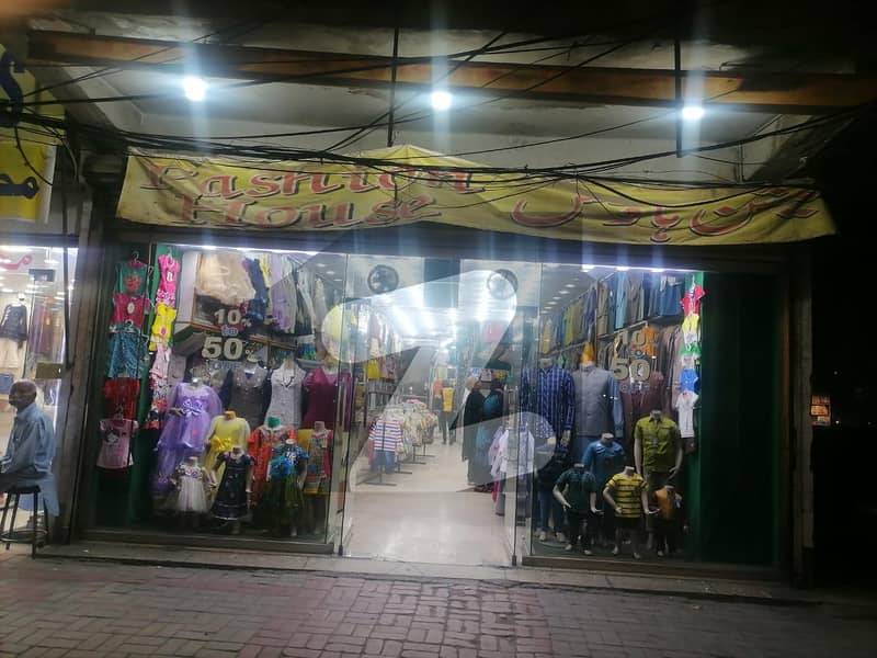 انارکلی لاہور میں 10 مرلہ دکان 10 لاکھ میں کرایہ پر دستیاب ہے۔