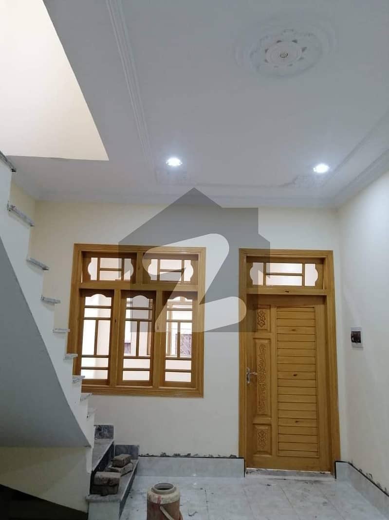 Prime Location 2.5 Marla House For sale Available In Gulbahar