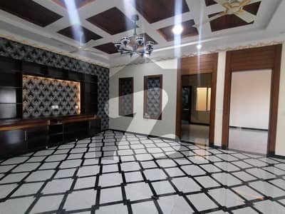Buy Your Ideal 1800 Square Feet House In A Prime Location Of Sialkot