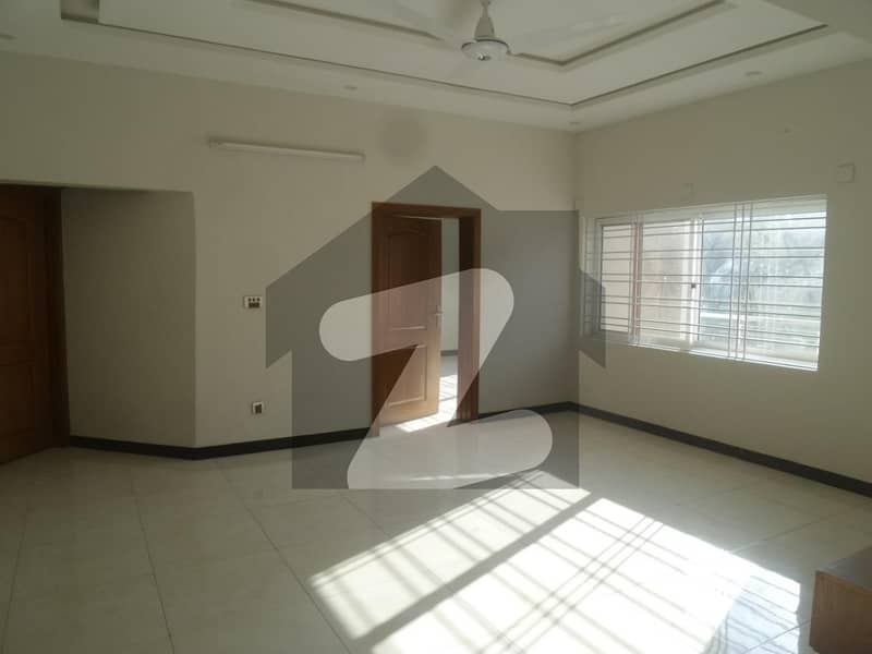 Aesthetic Upper Portion Of 3200 Square Feet For rent Is Available