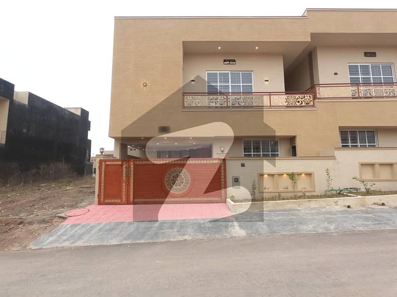 Prime Location House Available For sale In Bahria Town Phase 8 - Usman Block