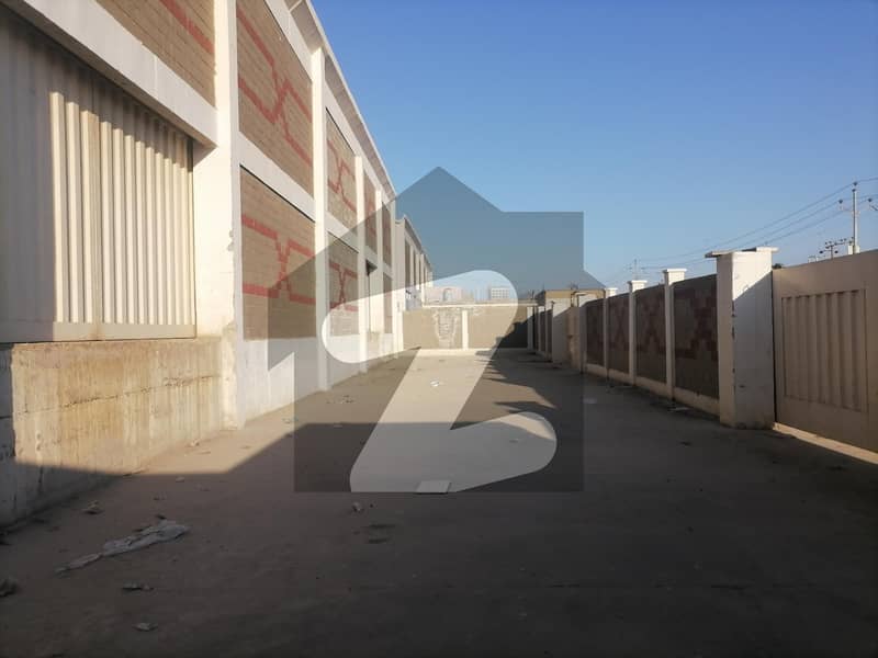 Mehran Town Warehouse For rent Sized 28000 Square Feet