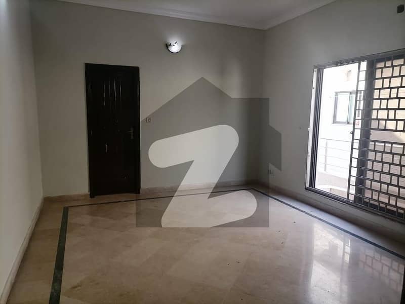 10 Marla Spacious House Is Available In Bahria Town Phase 4 For rent
