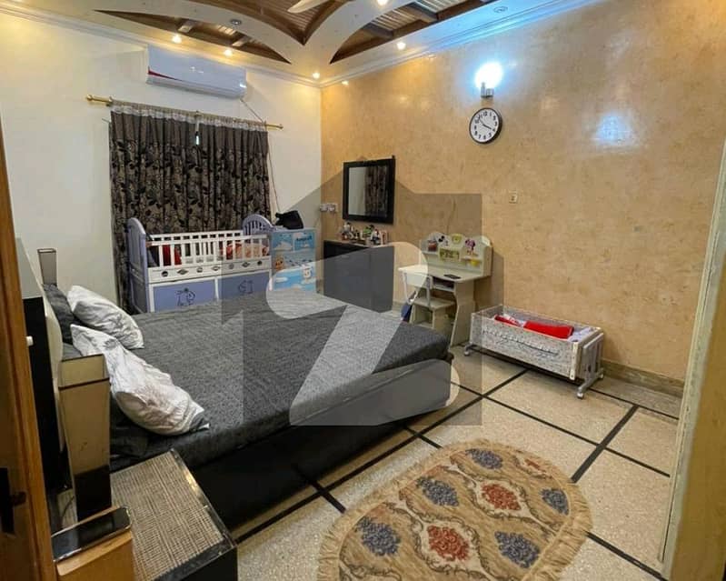 گارڈن ٹاؤن - احمد بلاک گارڈن ٹاؤن لاہور میں 7 کمروں کا 3 کنال مکان 20 کروڑ میں برائے فروخت۔