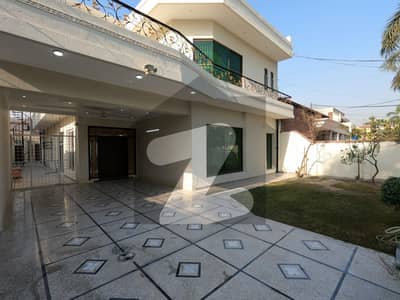 Ideal 1 Kanal House Available In Garden Town - Aurangzaib Block, Lahore