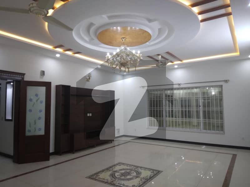 Ideal House For sale In Bahria Town Phase 1