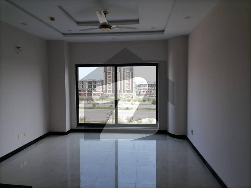 400 Square Feet Flat In Stunning Bahria Town Phase 8 Is Available For rent
