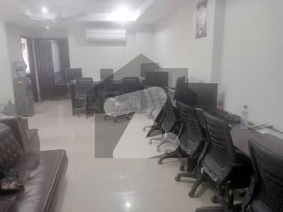 Office 1100 Square Feet For rent In Bahria Town - Civic Centre