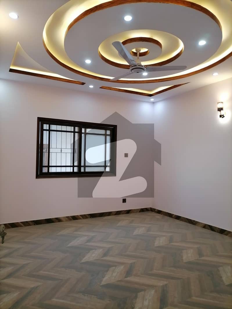 Gorgeous 2200 Square Feet Flat For sale Available In Karachi Administration Employees - Block 5
