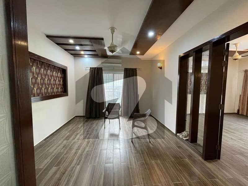 In Bahria Town - Gulbahar Block 1 Kanal House For rent