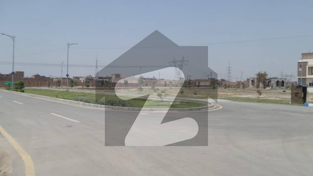 ایف ڈی اے سٹی - بلاک ای5 ایف ڈی اے سٹی فیصل آباد میں 5 مرلہ رہائشی پلاٹ 23 لاکھ میں برائے فروخت۔