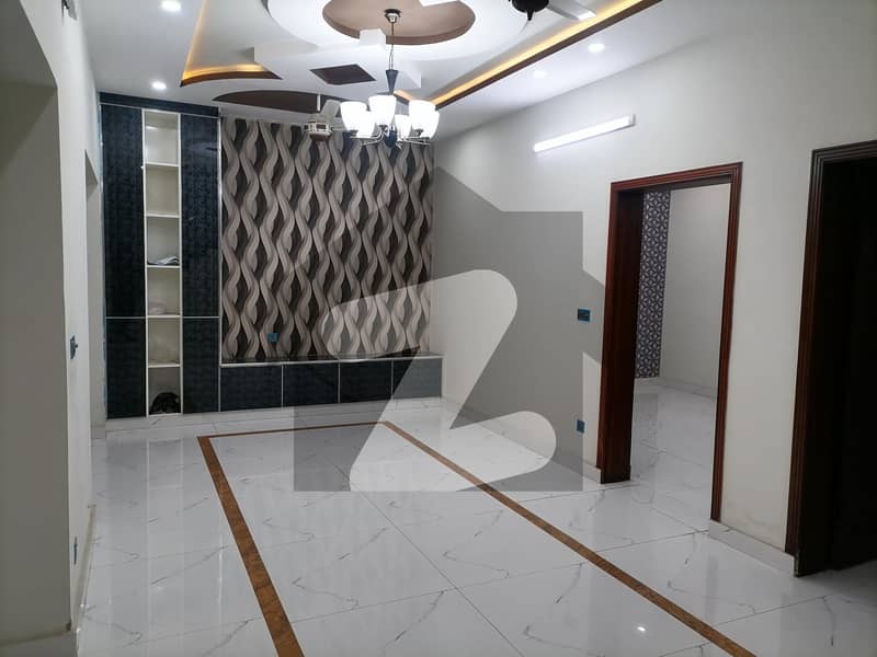Prime Location 1800 Square Feet House Available In Mumtaz City - Chanab Block For sale