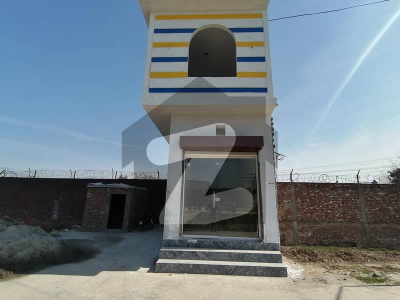 Shop For sale In Shalimar Town