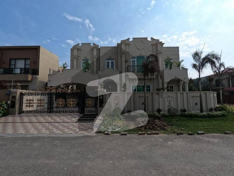 24 Marla Corner Beautifully Designed Modern House For Sale In Dha Phase 8 Air Avenue