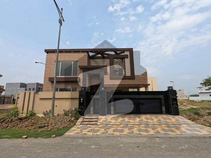1 Kanal Corner Beautifully Designed Modern House for sale in DHA Phase 8 Air Avenue