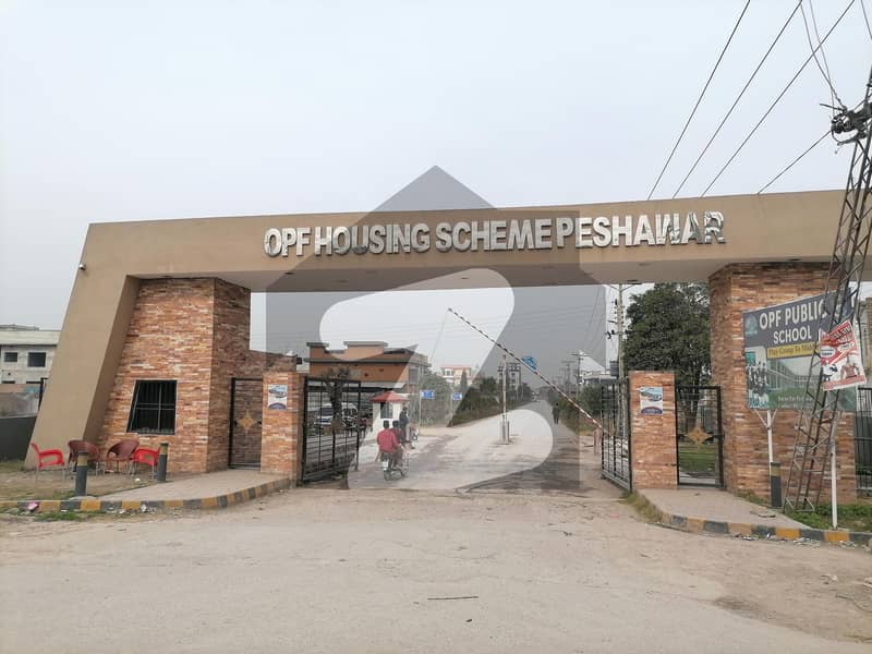 اوپی ایف ہاوسنگ سکیم پشاور میں 10 مرلہ رہائشی پلاٹ 2 کروڑ میں برائے فروخت۔