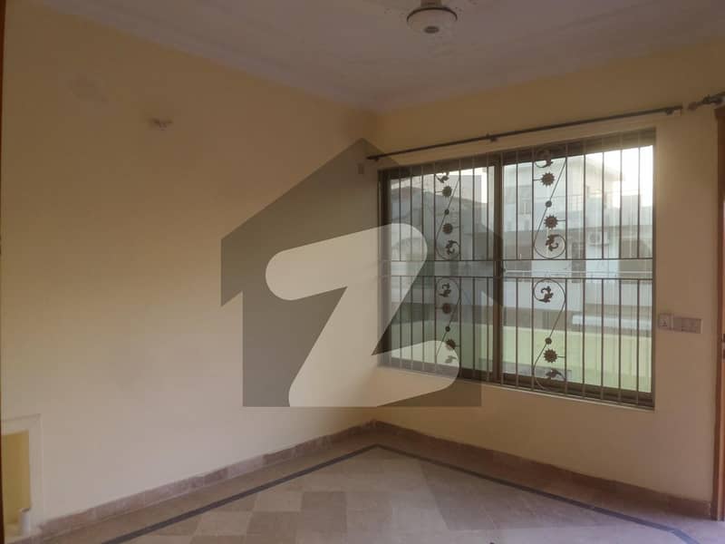 Avail Yourself A Great 1 Kanal House In F-7