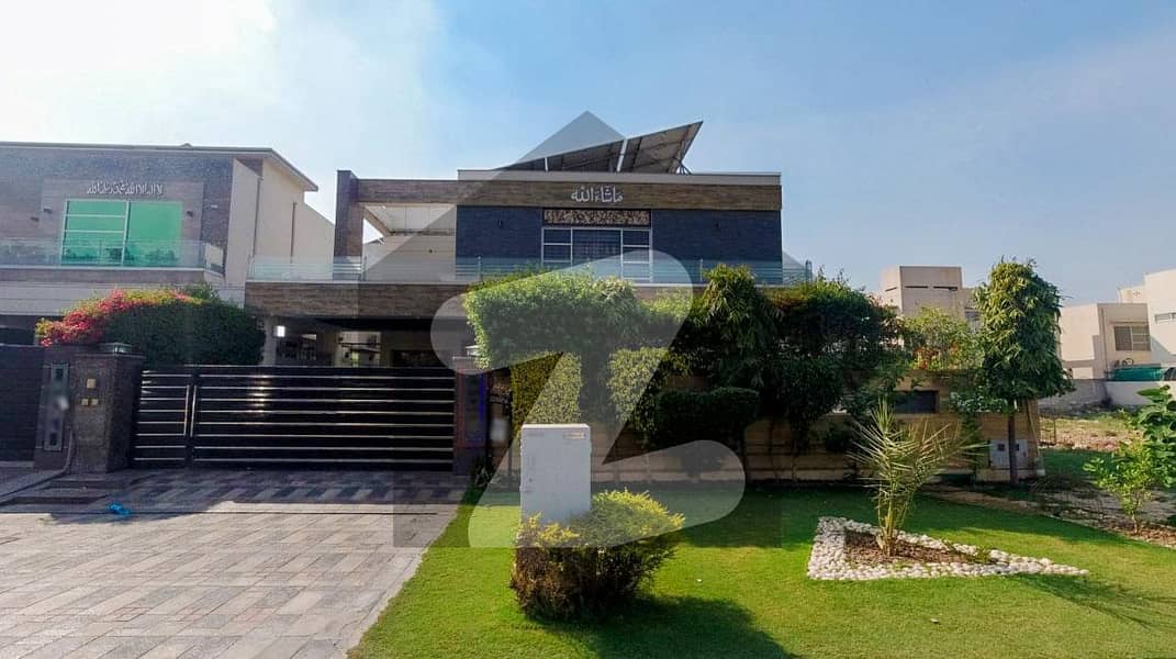 Aesthetic Prime Location House Of 1 Kanal For sale Is Available