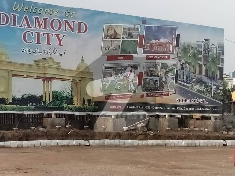 Prime Location Commercial Plot Available For sale In Diamond City
