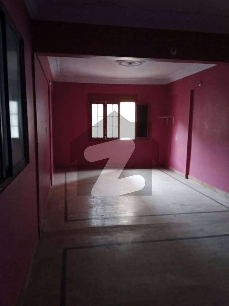 دہلی کالونی کراچی میں 3 کمروں کا 7 مرلہ فلیٹ 65 لاکھ میں برائے فروخت۔