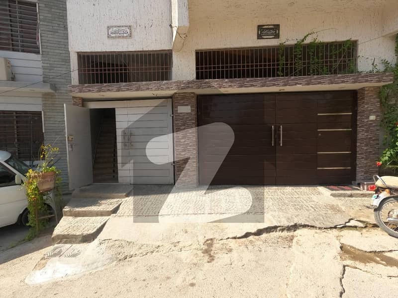 brand new portion available for sale in gulistan e johar block 3