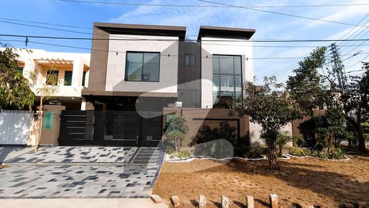 12 Marla House For Sale In AA Block Phase 4 DHA Defence Lahore.