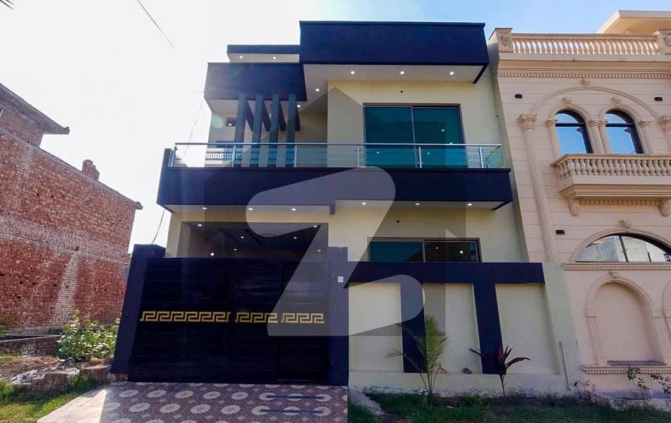 ایس جی گارڈن بیدیاں روڈ,لاہور میں 3 کمروں کا 5 مرلہ مکان 1.1 کروڑ میں برائے فروخت۔