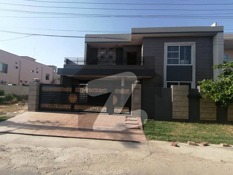 This Is Your Chance To Buy Prime Location House In Multan