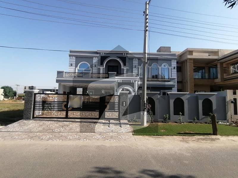 Fair-Priced Prime Location 1 Kanal House Available In Wapda Town Phase 2