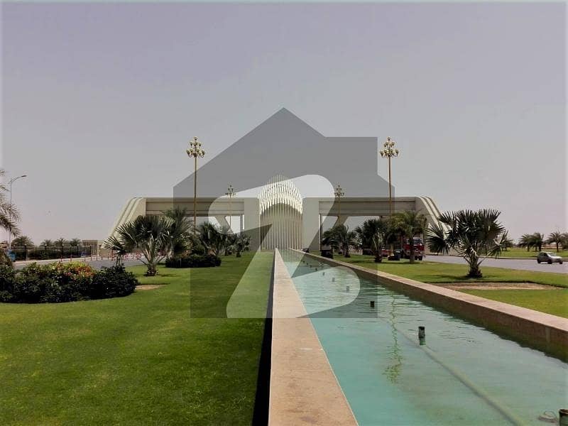 600 Square Yards Commercial Plot In Nishat Commercial Area For sale