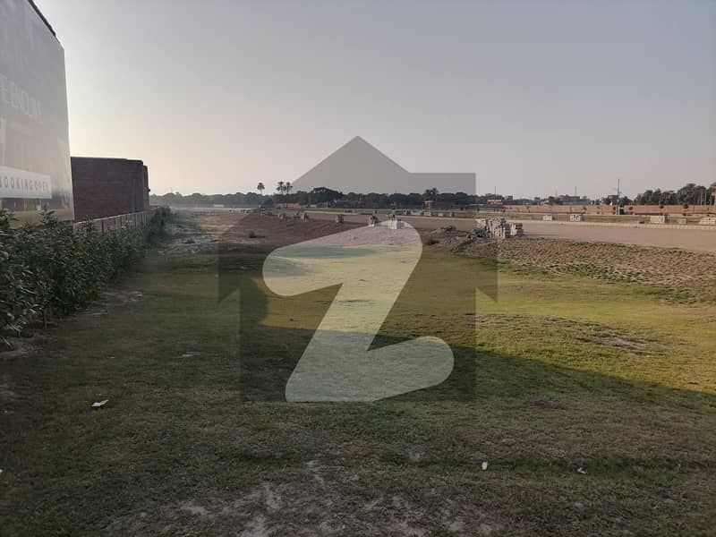 Prime Location 5 Marla Residential Plot In Faiz-E-Aam Homes Is Best Option