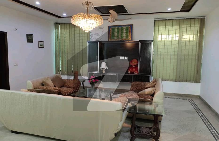 ائیر لائن ہاؤسنگ سوسائٹی لاہور میں 5 کمروں کا 1 کنال مکان 5.55 کروڑ میں برائے فروخت۔