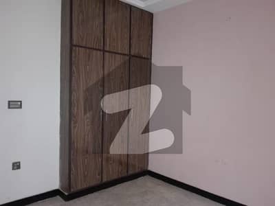 ریوینیو سوسائٹی لاہور میں 4 کمروں کا 5 مرلہ مکان 2.4 کروڑ میں برائے فروخت۔