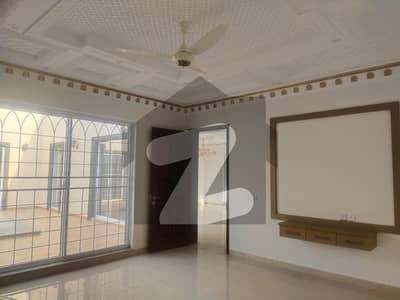 1 Kanal House For sale In Lahore
