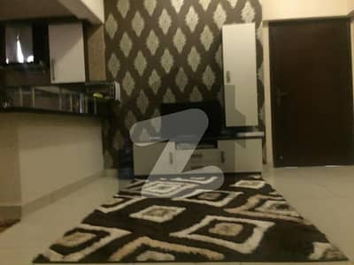 Prime Location 950 Square Feet Flat For sale In Shaheed Millat Road