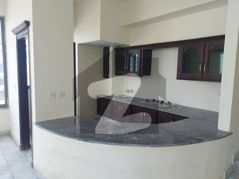 Flat For sale In Beautiful Khudadad Heights