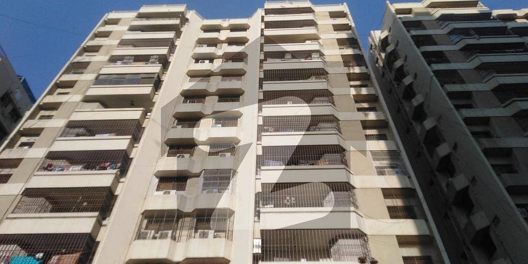 Flat Of 1200 Square Feet For sale In Saddar