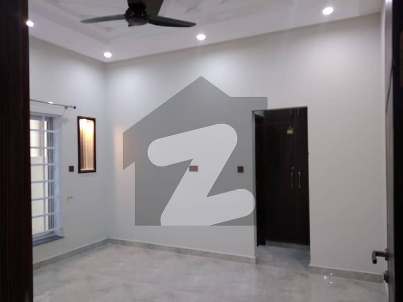 8 Marla Upper Portion For rent In Shadman Colony