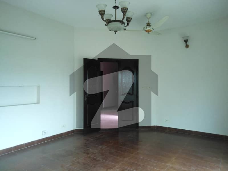 4500 Square Feet House In Askari 11 For sale