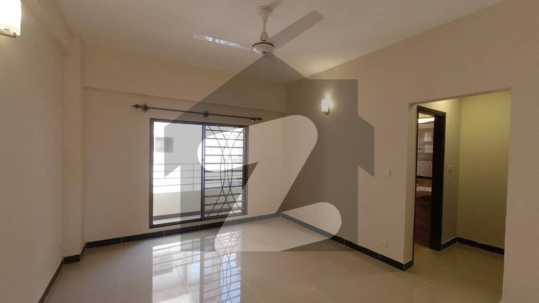 GROUND FLOOR READY TO MOVE 2700 Square Feet Flat Is Available For sale In Askari 5 - Sector J