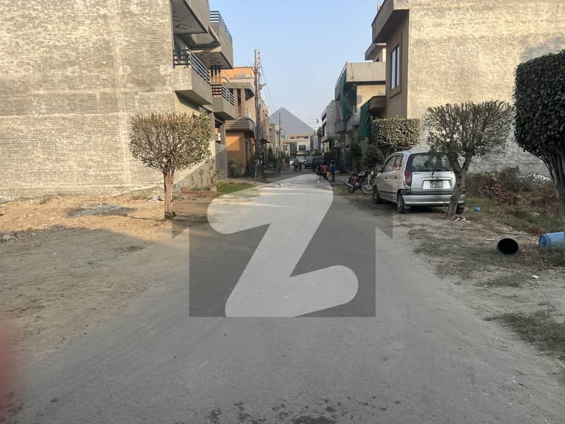 الرحیم گارڈن فیز ۵ جی ٹی روڈ لاہور میں 8 مرلہ رہائشی پلاٹ 1 کروڑ میں برائے فروخت۔