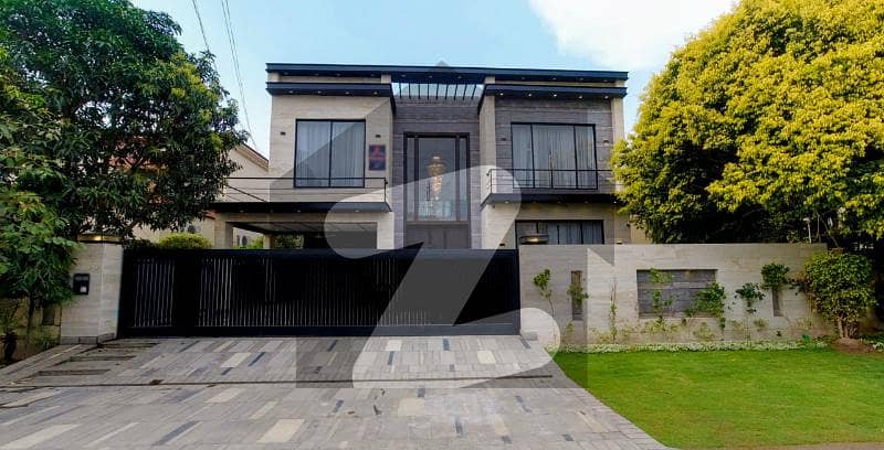 1 Kanal House Is Available For Sale In DHA Phase 4 Block DD Lahore