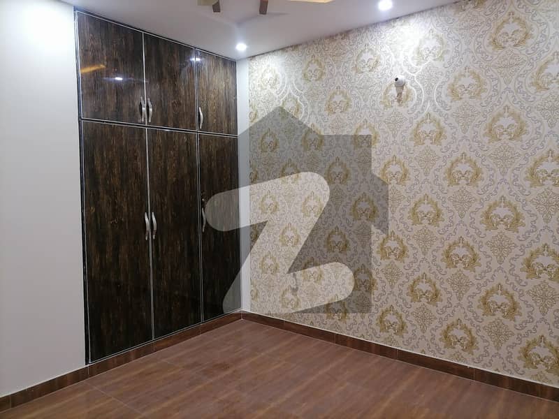 Get An Attractive House In Lahore Under