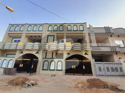 گلبرگ کمرشل بہاولپور یزمان روڈ بہاولپور میں 4 کمروں کا 5 مرلہ مکان 1.17 کروڑ میں برائے فروخت۔